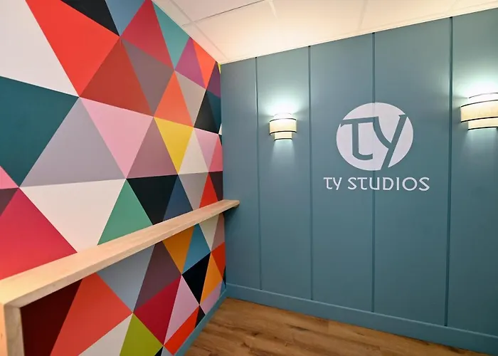 TY STUDIOS Hyper Centre Ville GARE TRAM BUS